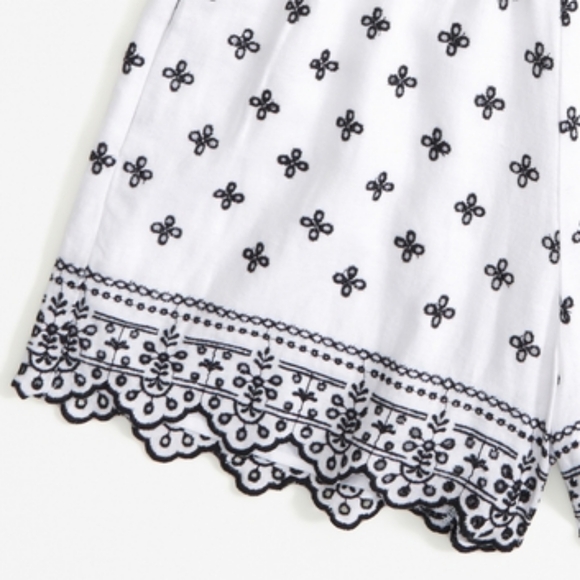 ABERCROMBIE & FITCH: Linen-Blend Eyelet Pull-On Shorts - Picture 6 of 6